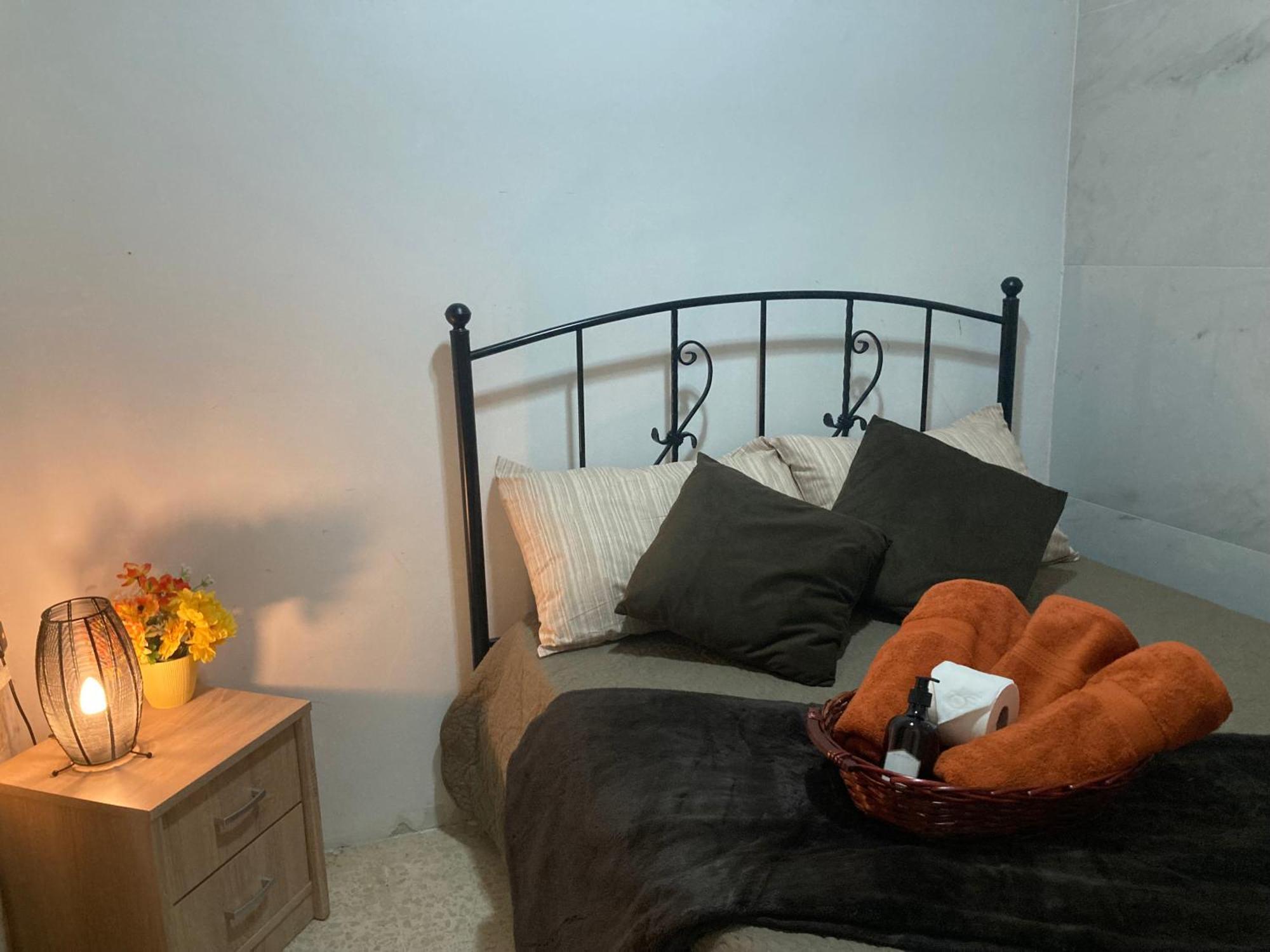 Charming Central Townhouse In Sliema Steps From Promenade And Sliema Ferryアパートメント エクステリア 写真